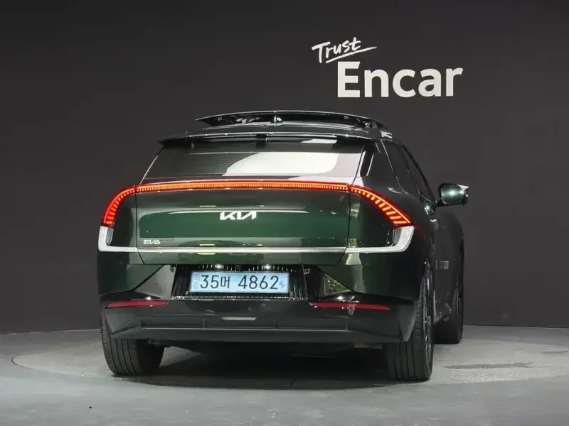 2022 Kia EV6 с пробегом 36 157 км