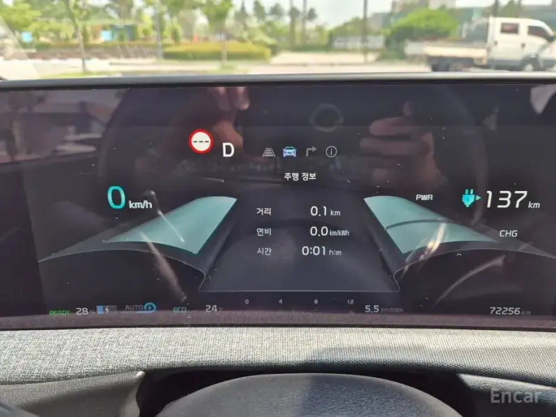 2022 Kia EV6 с пробегом 72 260 км