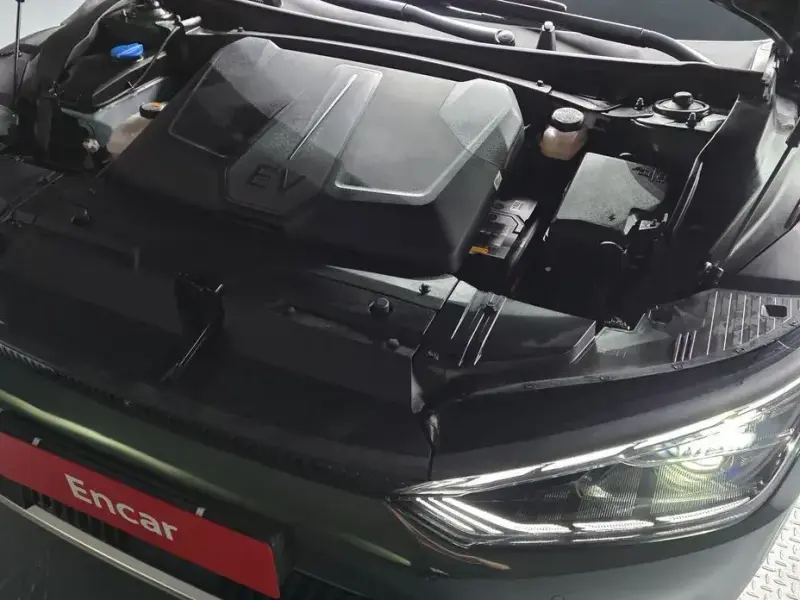 2022 Kia EV6 с пробегом 36 157 км