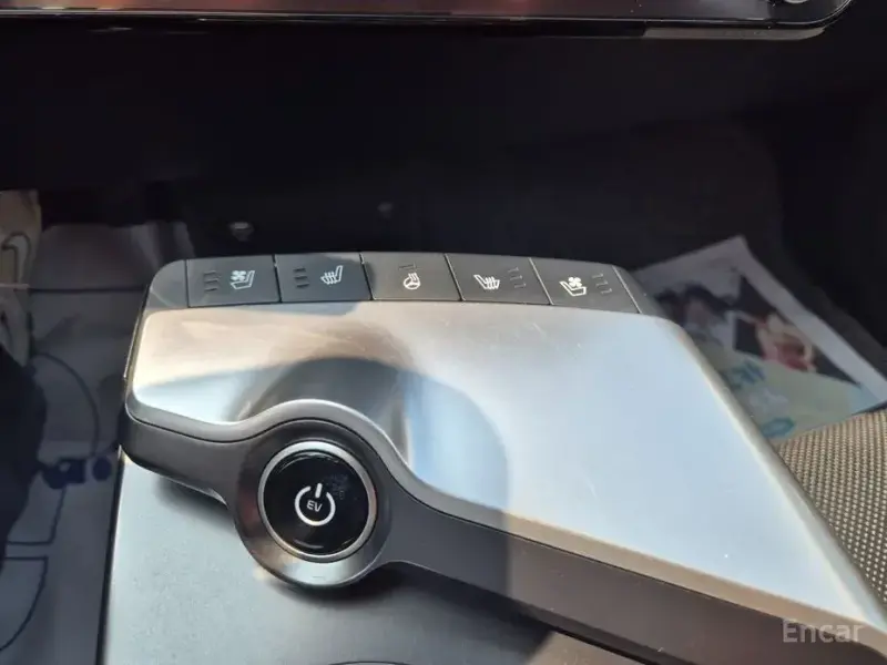 2022 Kia EV6 с пробегом 72 260 км