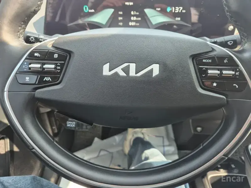 2022 Kia EV6 с пробегом 72 260 км