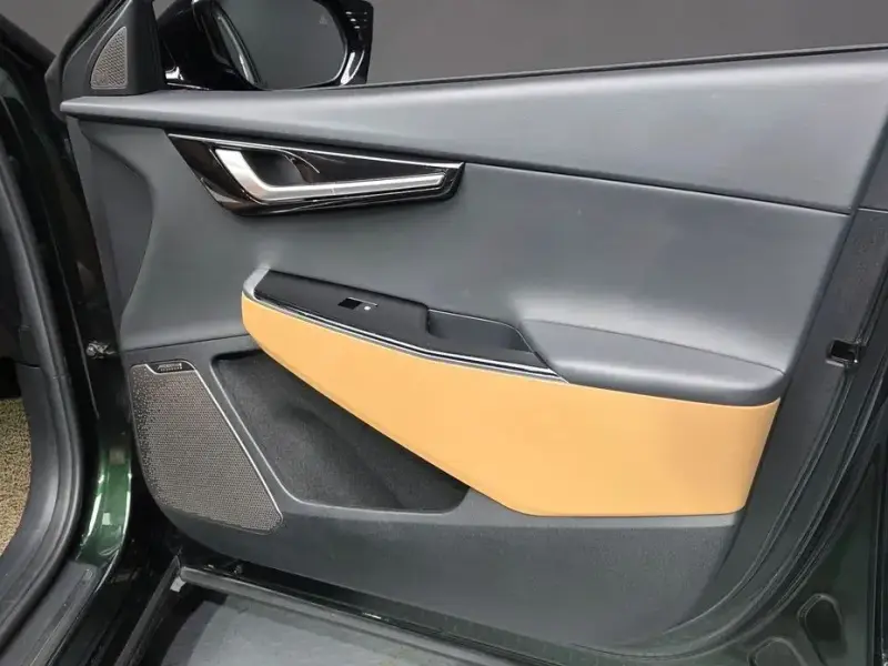 2022 Kia EV6 с пробегом 36 157 км