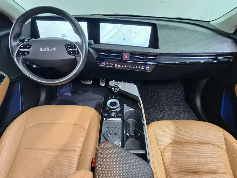 2022 Kia EV6 с пробегом 46 216 км