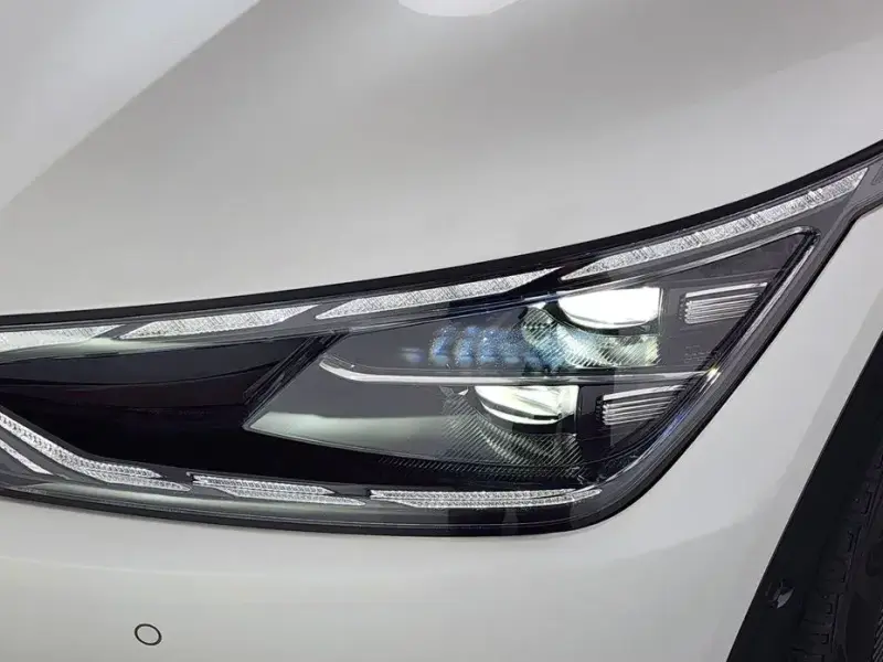 2022 Kia EV6 с пробегом 46 216 км
