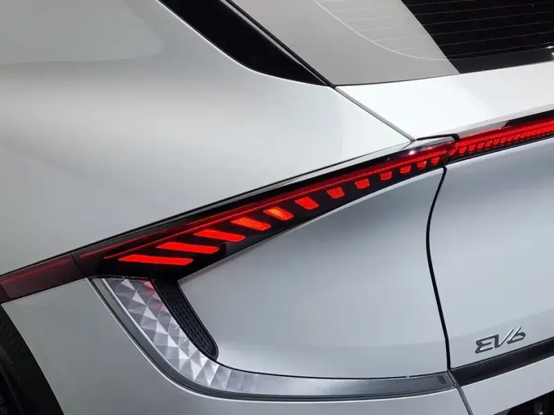 2022 Kia EV6 с пробегом 46 216 км