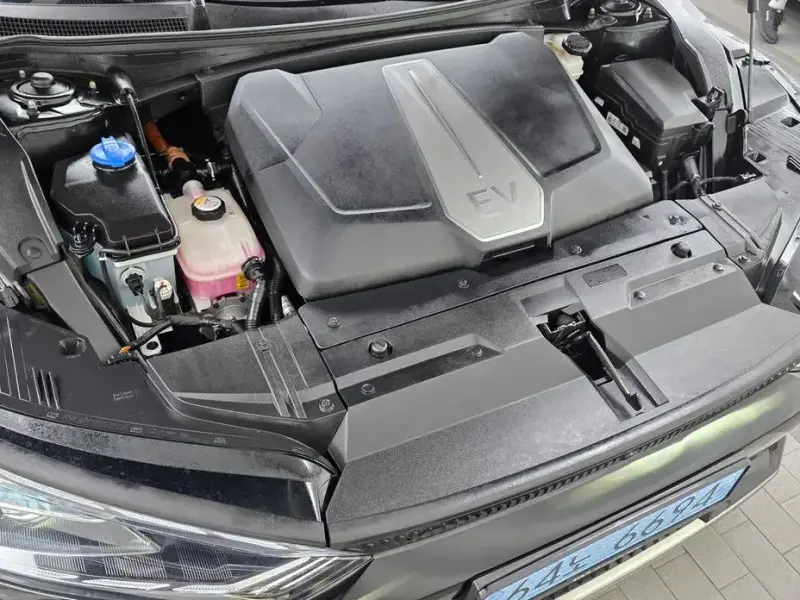 2022 Kia EV6 с пробегом 96 766 км