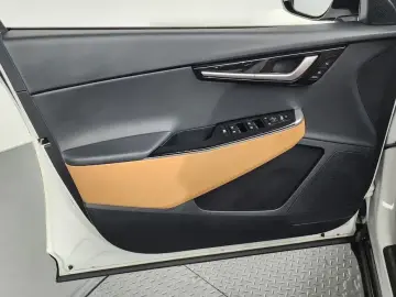 2022 Kia EV6 с пробегом 46 216 км