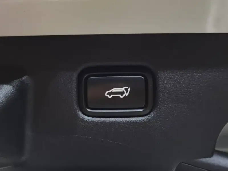2022 Kia EV6 с пробегом 46 216 км
