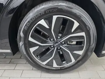 2022 Kia EV6 с пробегом 96 766 км