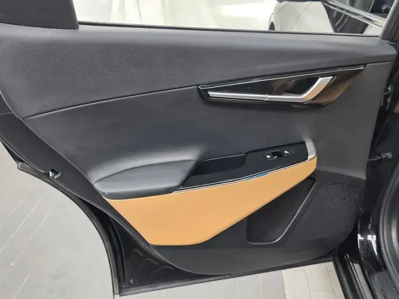 2022 Kia EV6 с пробегом 96 766 км