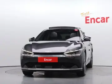 2023 Kia EV6 с пробегом 29 946 км