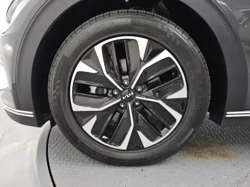 2023 Kia EV6 с пробегом 29 946 км