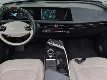 2023 Kia EV6 с пробегом 29 946 км