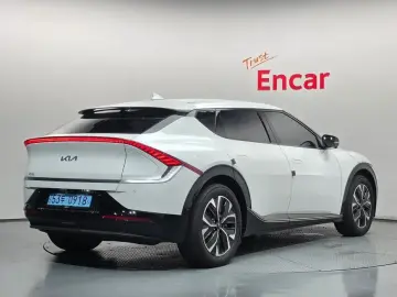 2023 Kia EV6 с пробегом 72 365 км