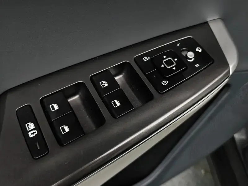 2023 Kia EV6 с пробегом 29 946 км