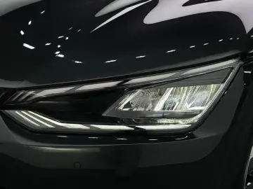 2023 Kia EV6 с пробегом 29 946 км