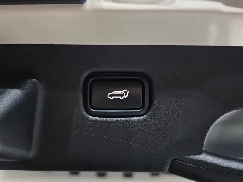 2023 Kia EV6 с пробегом 72 365 км