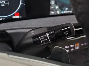 2023 Kia EV6 с пробегом 29 946 км