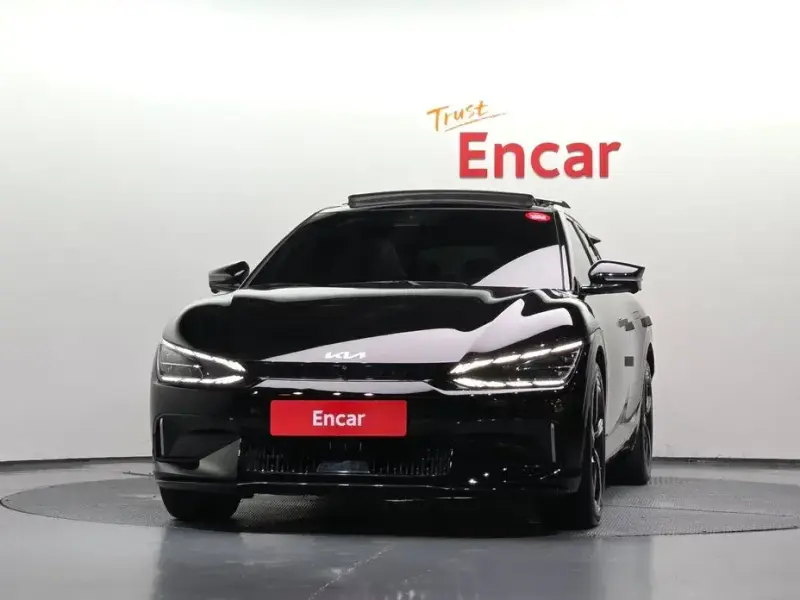 2023 Kia EV6 с пробегом 60 189 км