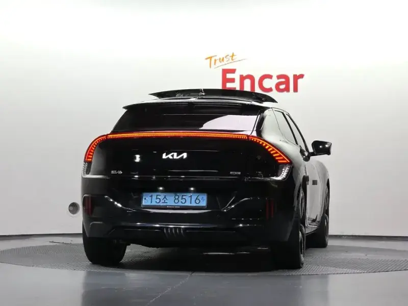 2023 Kia EV6 с пробегом 60 189 км