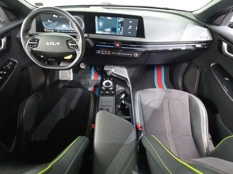 2023 Kia EV6 с пробегом 60 189 км