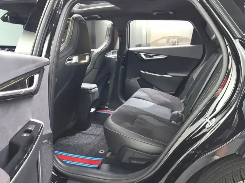 2023 Kia EV6 с пробегом 60 189 км