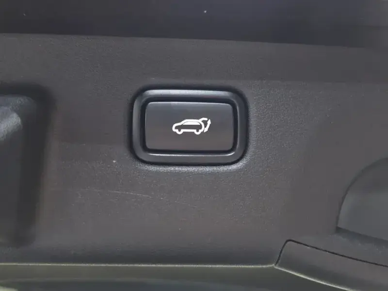 2023 Kia EV6 с пробегом 60 189 км
