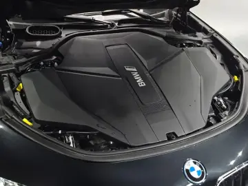 2022 BMW i7 с пробегом 33 590 км