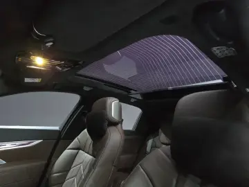 2022 BMW i7 с пробегом 33 590 км