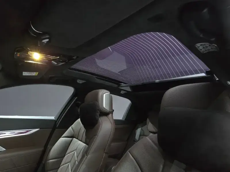 2022 BMW i7 с пробегом 33 590 км