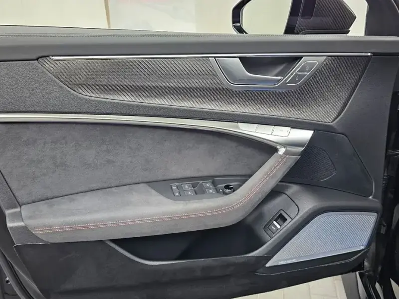 2025 Audi RS 6 с пробегом 11 459 км