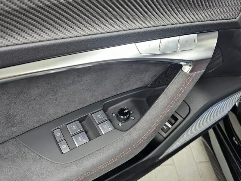 2025 Audi RS 6 с пробегом 11 459 км