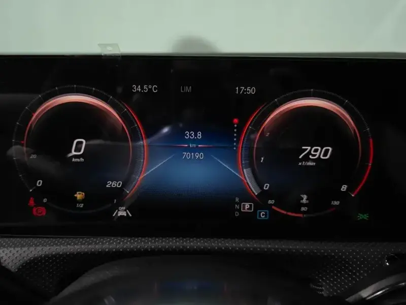 2021 Mercedes-Benz CLA с пробегом 70 190 км