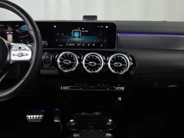 2020 Mercedes-Benz CLA с пробегом 54 038 км
