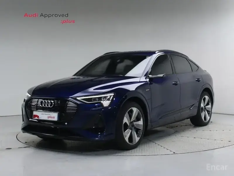 2022 Audi e-tron с пробегом 31 089 км