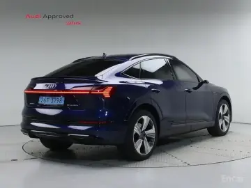 2022 Audi e-tron с пробегом 31 089 км