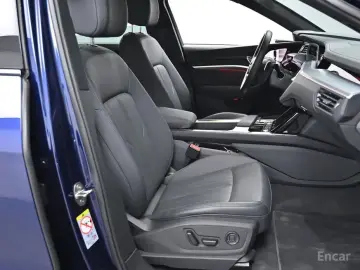 2022 Audi e-tron с пробегом 31 089 км
