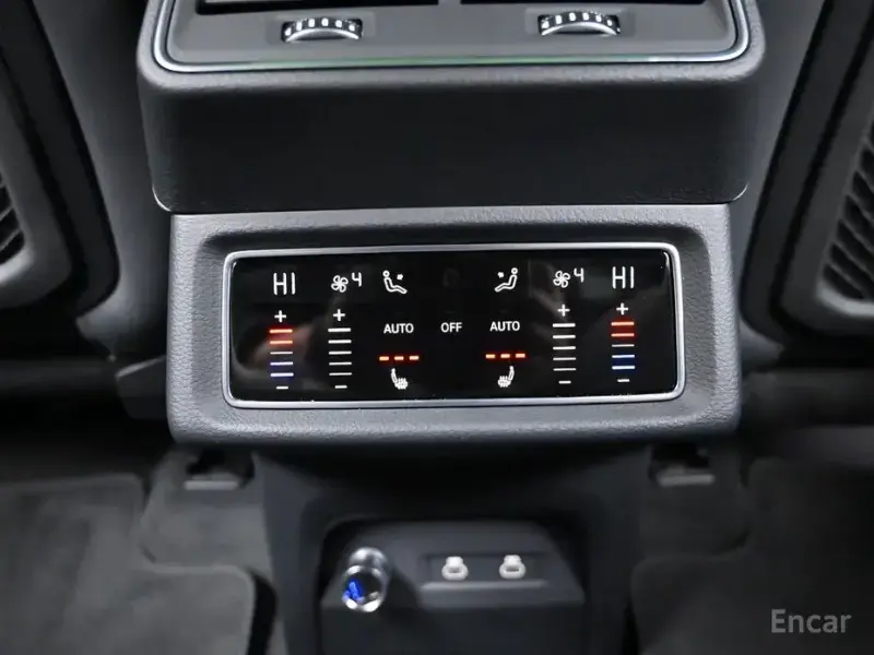 2022 Audi e-tron с пробегом 31 089 км