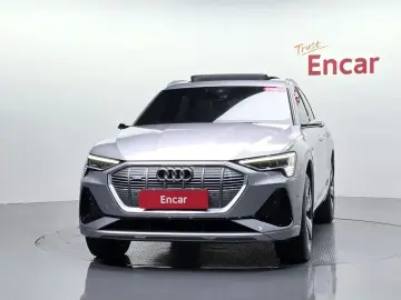 2021 Audi e-tron с пробегом 77 404 км