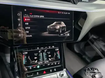 2021 Audi e-tron с пробегом 77 404 км