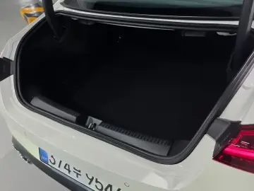 2026 Mercedes-Benz CLA с пробегом 1 047 км