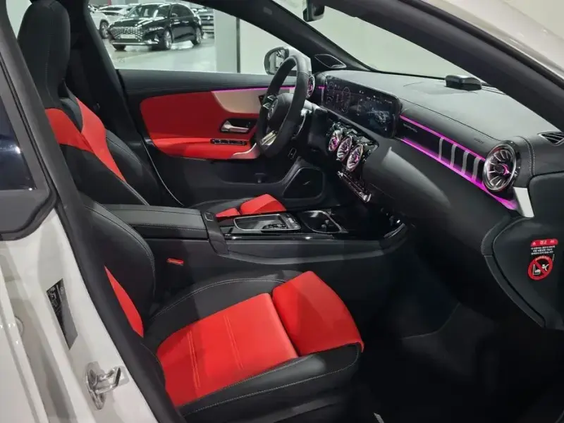 2026 Mercedes-Benz CLA с пробегом 1 047 км