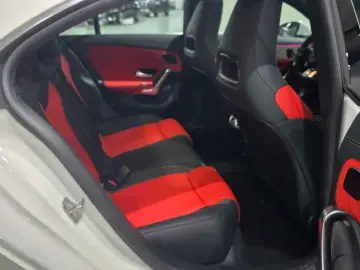 2026 Mercedes-Benz CLA с пробегом 1 047 км
