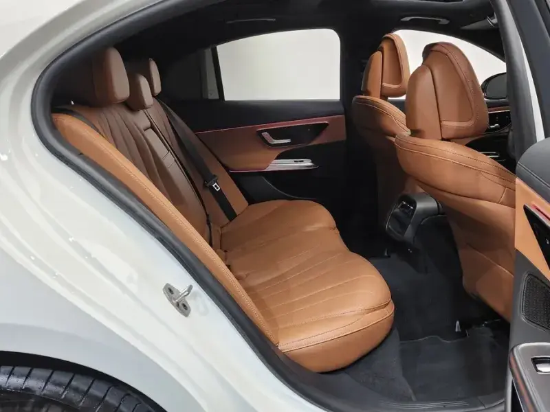 2024 Mercedes-Benz E-Класс с пробегом 10 640 км