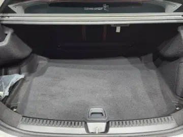 2024 Mercedes-Benz E-Класс с пробегом 10 640 км