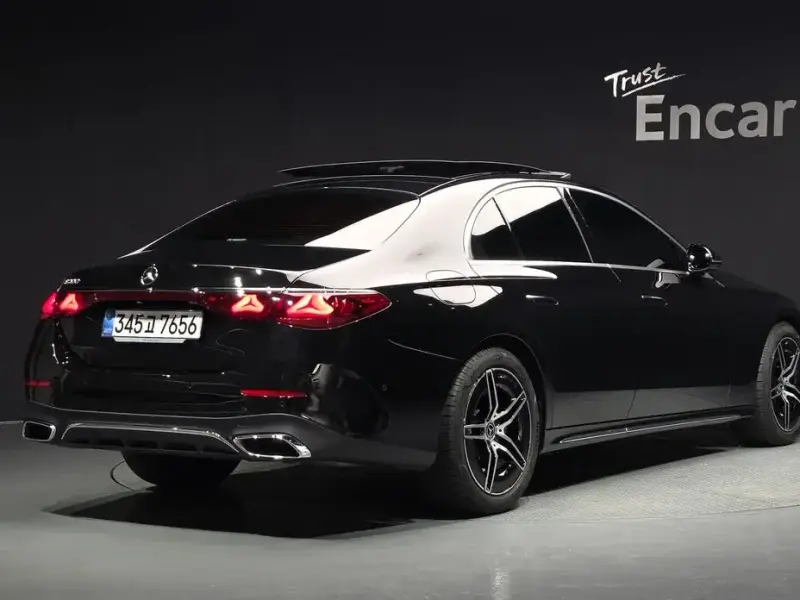 2025 Mercedes-Benz E-Класс с пробегом 11 828 км
