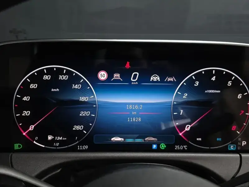 2025 Mercedes-Benz E-Класс с пробегом 11 828 км