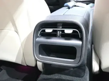 2025 Mercedes-Benz E-Класс с пробегом 11 828 км