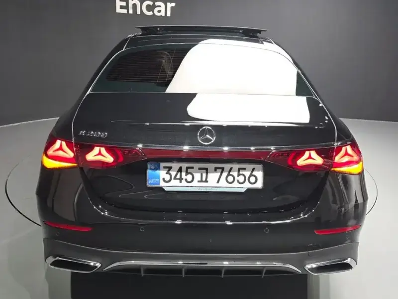 2025 Mercedes-Benz E-Класс с пробегом 11 828 км