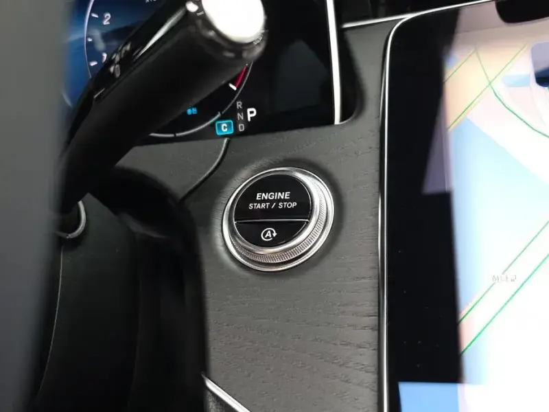 2025 Mercedes-Benz E-Класс с пробегом 11 828 км